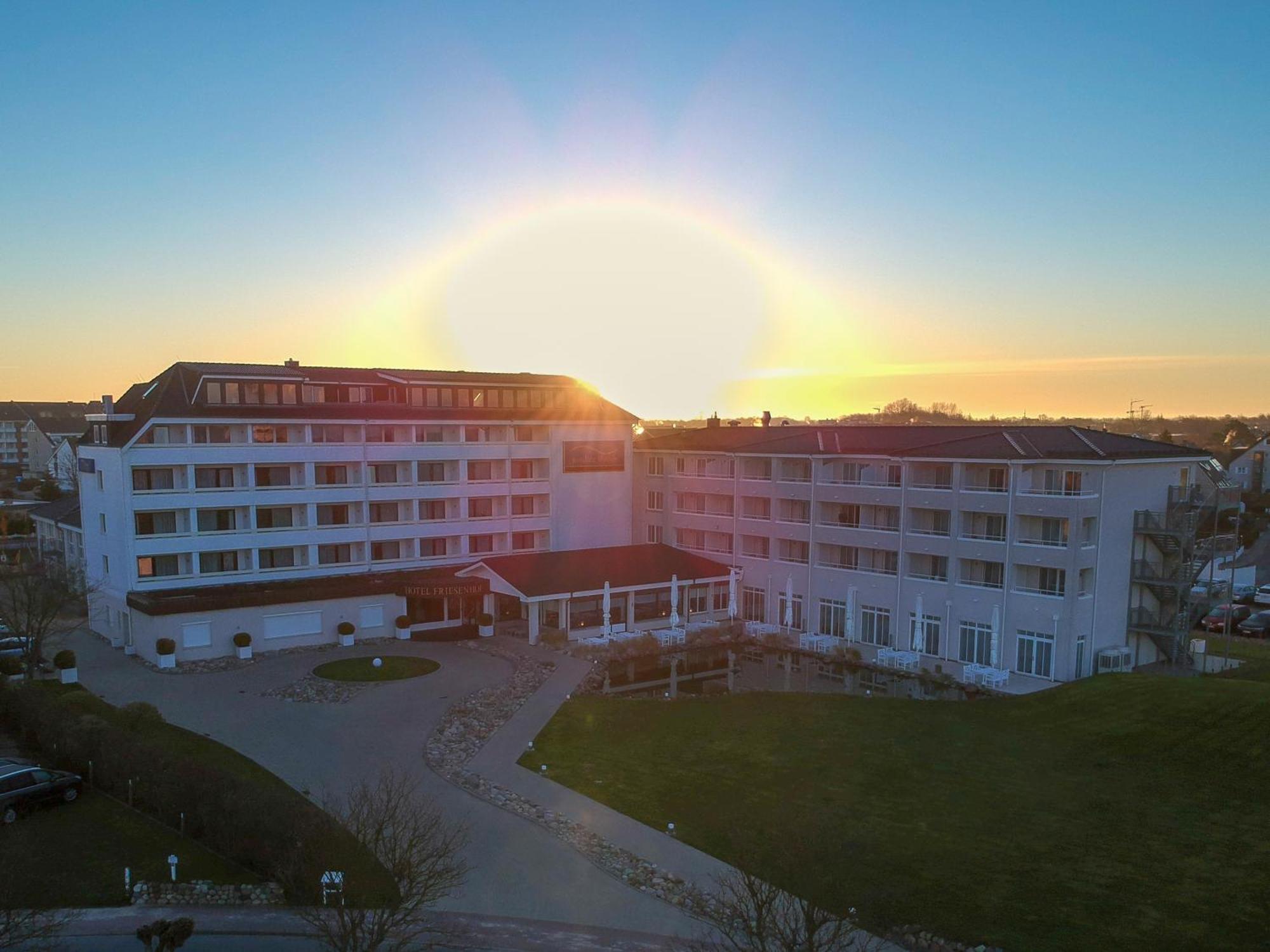 Nordica Hotel Friesenhof Бюзум Екстер'єр фото