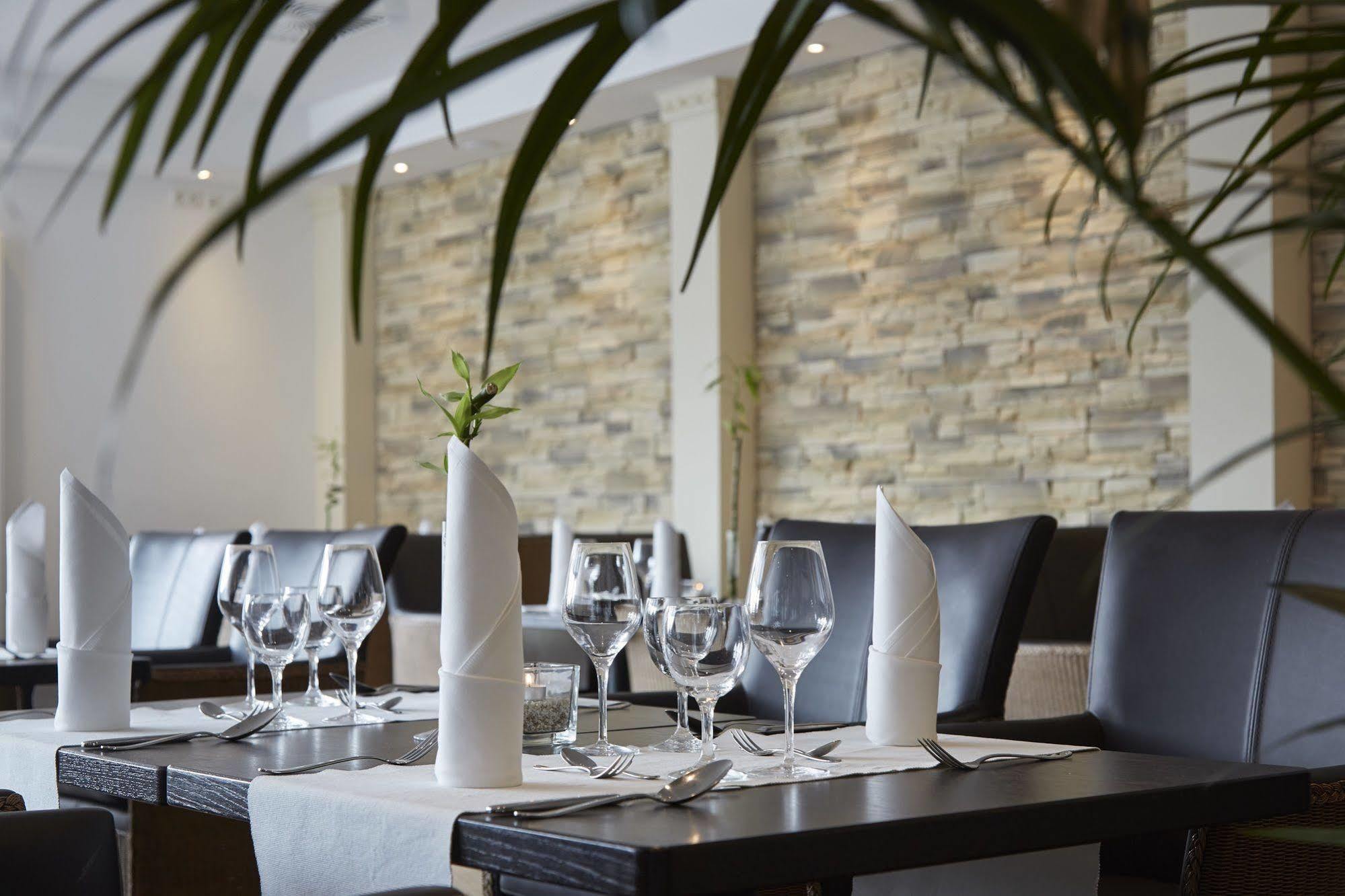 Nordica Hotel Friesenhof Бюзум Екстер'єр фото