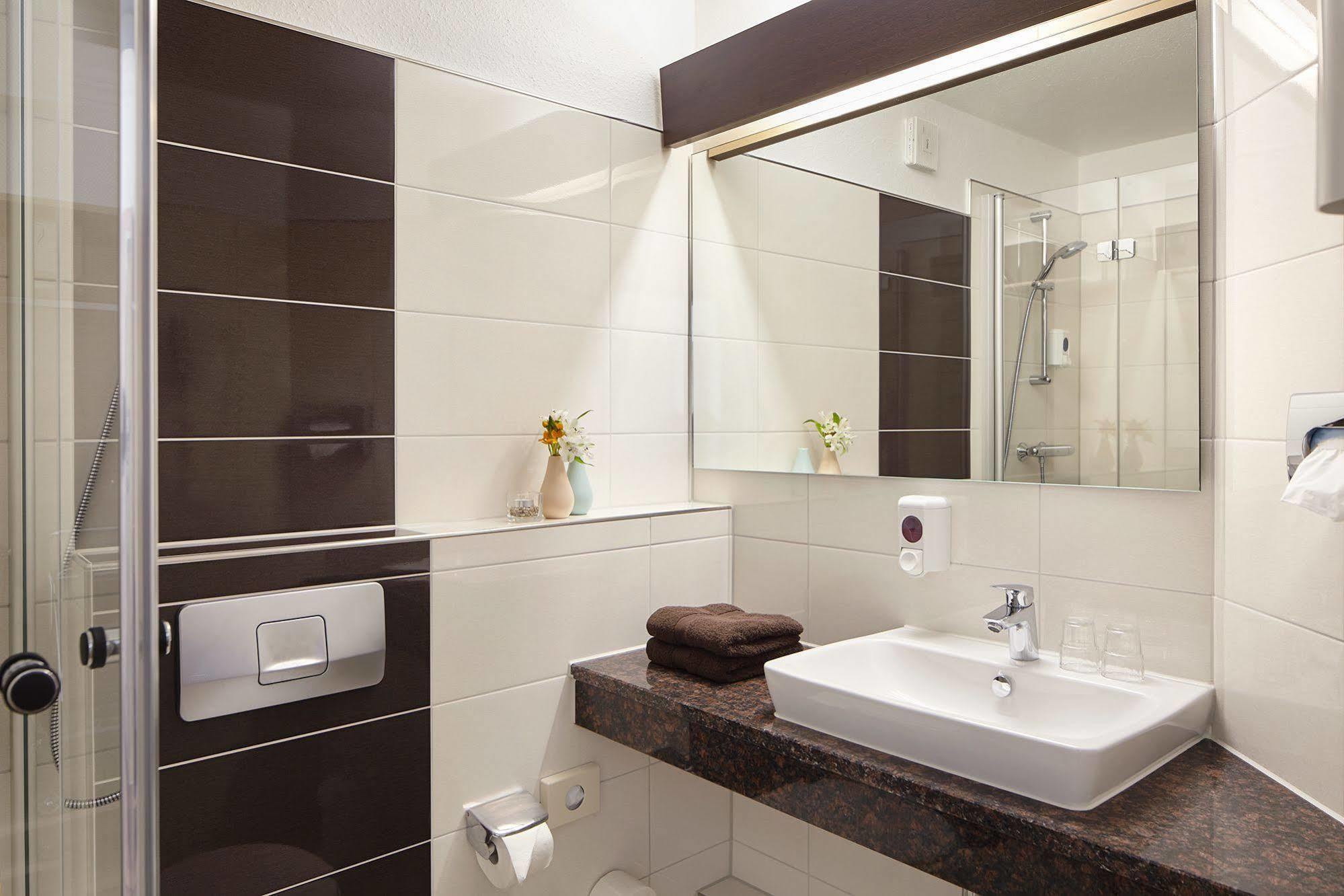 Nordica Hotel Friesenhof Бюзум Екстер'єр фото