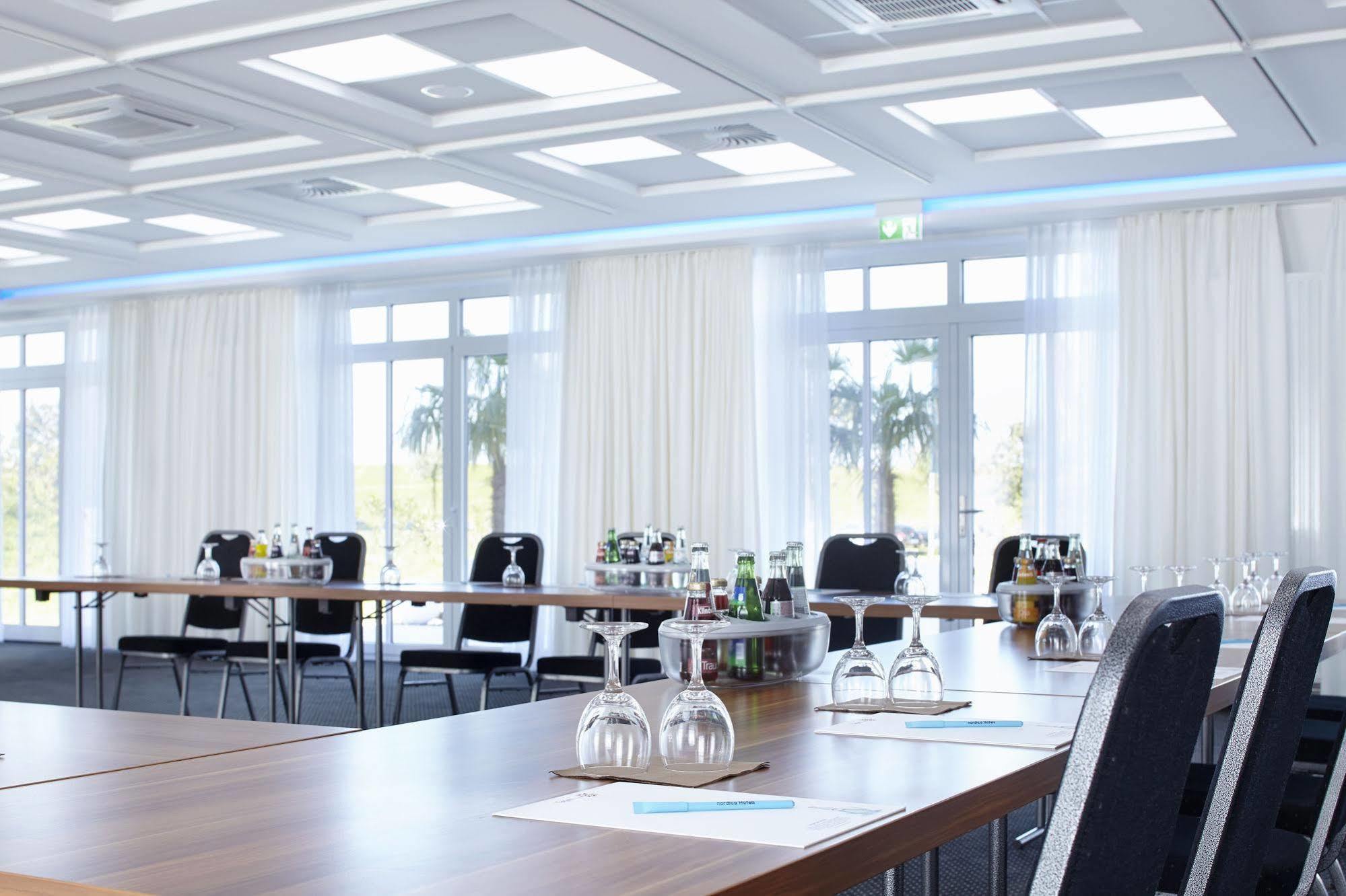Nordica Hotel Friesenhof Бюзум Екстер'єр фото